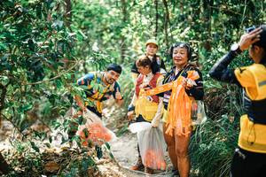 BIB: 
                            <button type="button" onclick="openModal(25407698)" class="btn btn-primary btn-sm float-right btn-popup" data-toggle="modal" data-target=".modal-high-quality">
                        <i class="fas fa-shopping-cart"></i> Add to Cart
                    </button>
                                            <button type="button" onclick="isThisMe(25407698, true)" class="btn btn-success btn-sm float-right btn-popup btn-isme hidden" data-toggle="tooltip" data-placement="bottom" title="นี่คือรูปของคุณใช่ไหม คลิกที่นี่เพื่อเอาเข้าอัลบั้ม">
                        <i class="fas fa-plus"></i> Add to album
                    </button>
                    <button type="button" onclick="isThisMe(25407698, false)" class="btn btn-warning btn-sm float-right btn-popup btn-isnotme hidden">
                        <i class="fas fa-ban"></i> Remove from album
                    </button>